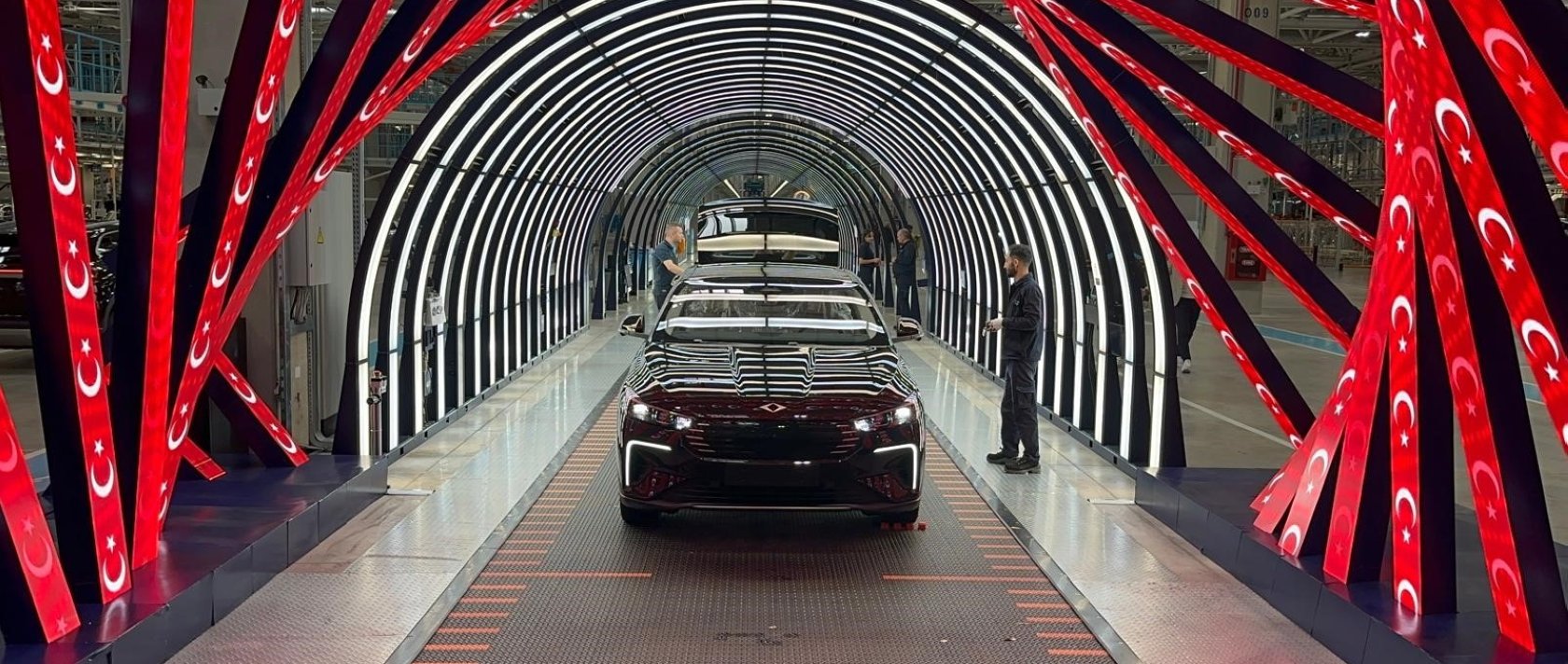 The T10F model of Türkiye's first electric car manufacturer, Togg, on a production line, Bursa, northwestern Türkiye, Dec. 9, 2025. (IHA Photo)