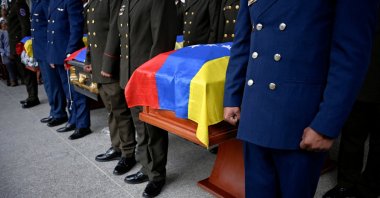Military personnel hold an honor guard during the funeral of soldiers killed in the U.S. attack, Caracas, Venezuela, Jan. 7, 2026. (Reuters Photo)