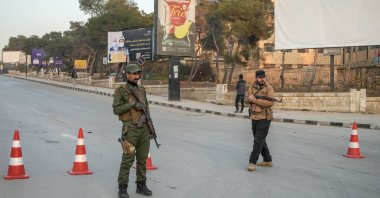 Security forces deploy across the streets of Aleppo, northern Syria, Jan. 7, 2026.  (EPA Photo)