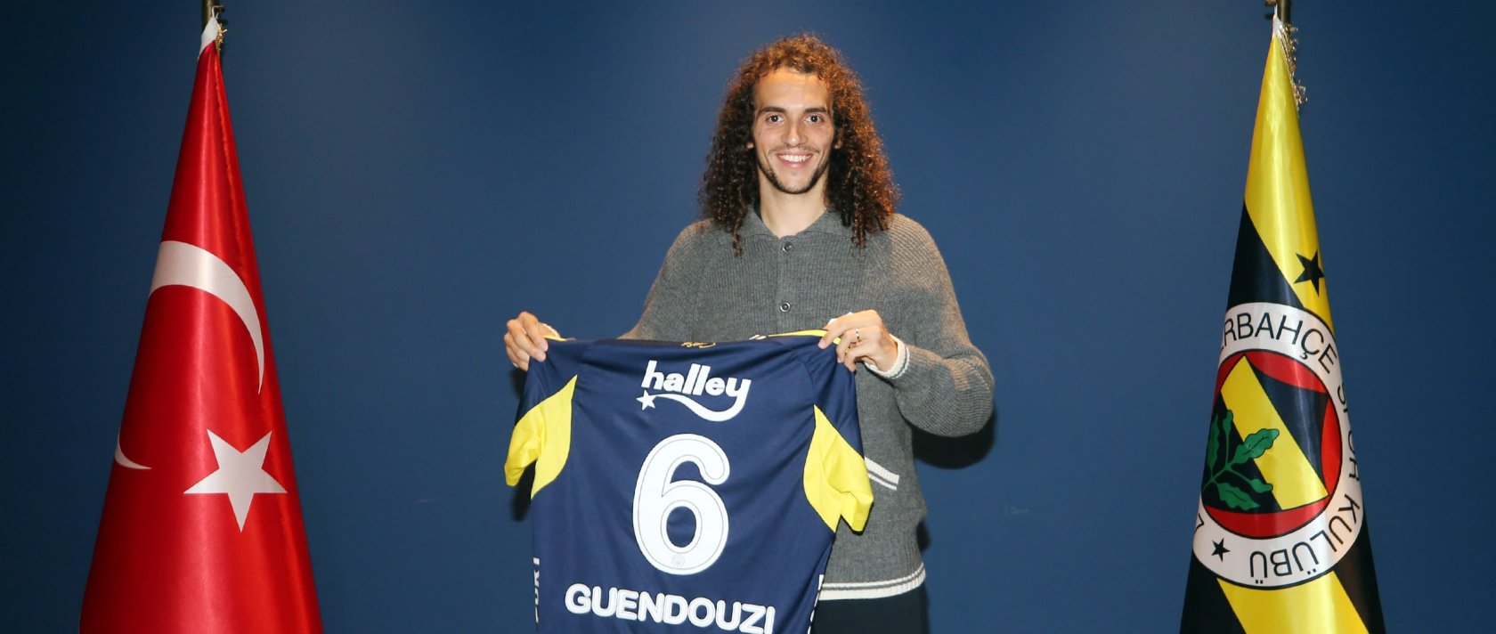 Matteo Guendouzi poses for a photo after being unveiled as a new Fenerbahçe signing, Istanbul, Türkiye, Jan. 9, 2025. (DHA Photo)