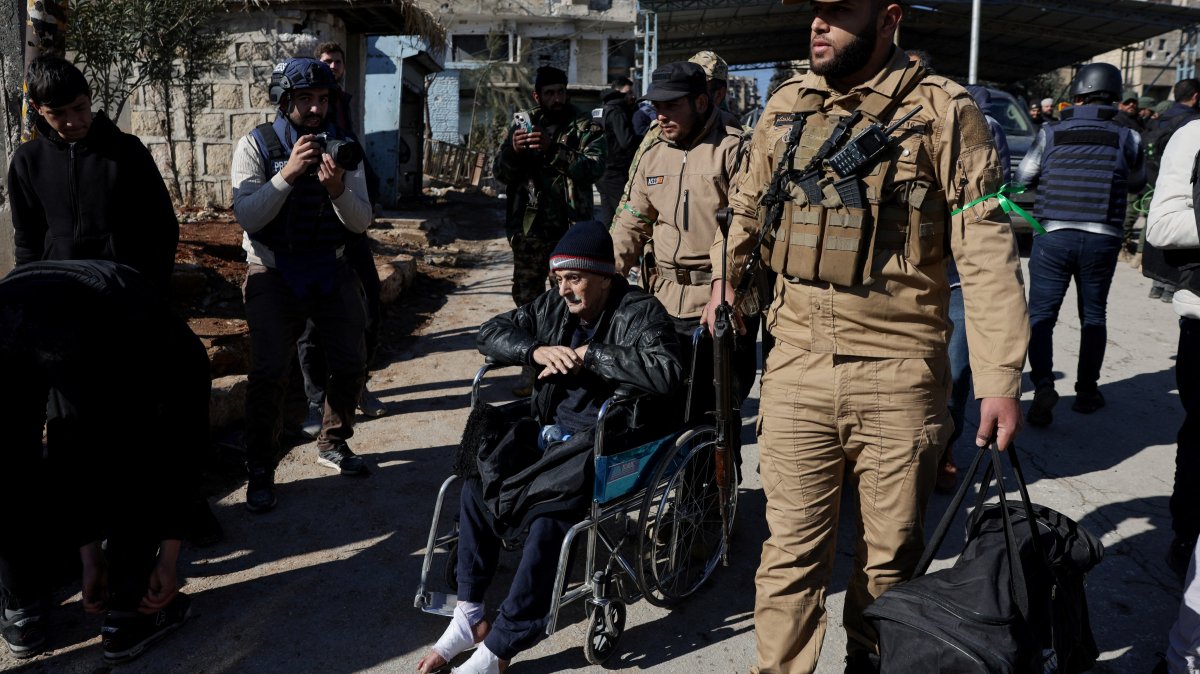 Syrian army stops military operations in Aleppo after clashes with PKK/YPG