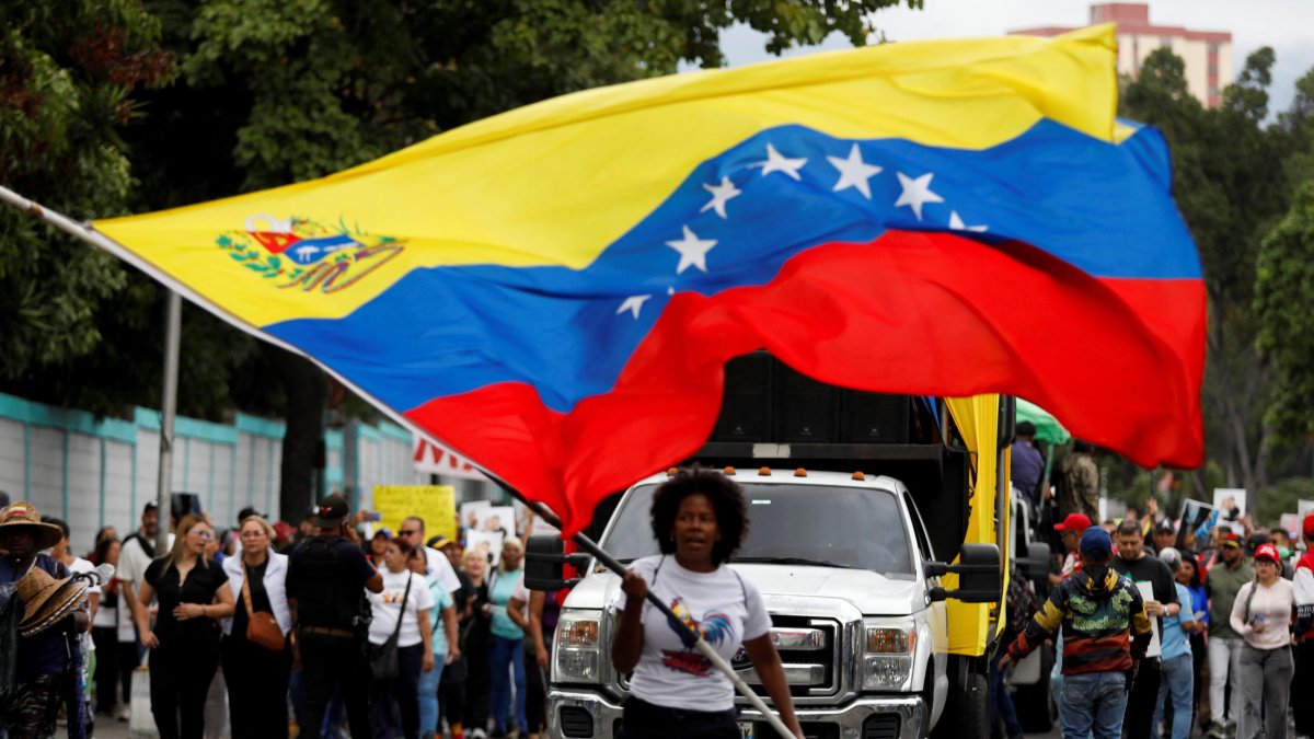 US could lift more Venezuela sanctions: Treasury chief