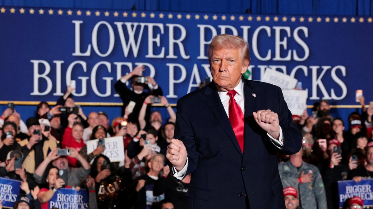 U.S. President Donald Trump gestures as he arrives to deliver remarks on the U.S. economy and affordability at the Mount Airy Casino Resort in Mount Pocono, Pennsylvania, U.S., Dec. 9, 2025. (Reuters Photo)