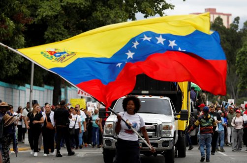 Supporters march calling for the release of Venezuela's deposed President Nicolas Maduro, following the capture of Maduro and his wife, Cilia Flores, by U.S. forces during U.S. strikes on Venezuela, Caracas, Venezuela, Jan. 10, 2026. (Reuters Photo)