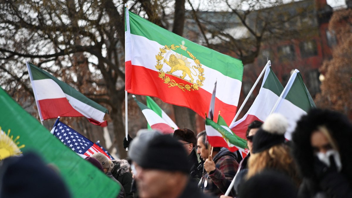 Activists take part in a rally supporting protestors in Iran at Lafayette Square, across from the White House, Washington, U.S., Jan. 3, 2026. (AFP Photo)