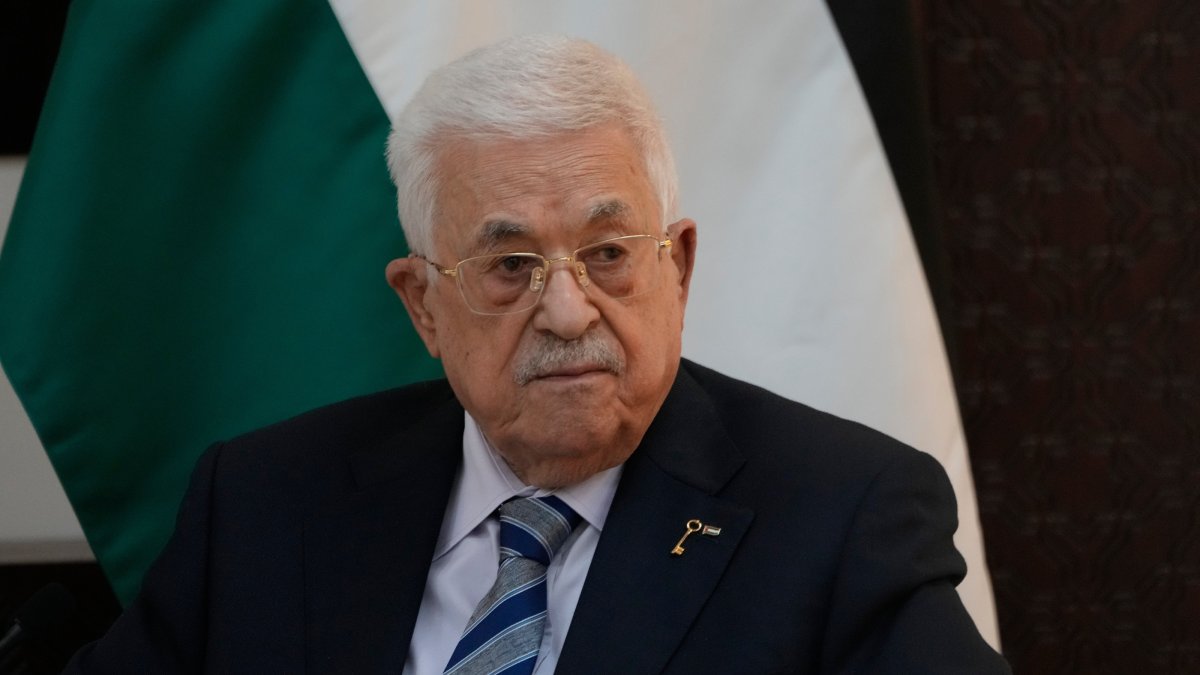 Palestinian President Abbas undergoes routine tests, health stable