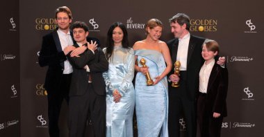 (From L) British actor Joe Alwyn, British actor Noah Jupe, Chinese director Chloe Zhao, Irish actress Jessie Buckley, Irish actor Paul Mescal and British actor Jacobi Jupe, winners of the Best Motion Picture - Drama Award for "Hamnet," in the press room during the 83rd annual Golden Globe Awards, Beverly Hills, California, U.S., Jan. 11, 2026. (AFP Photo)