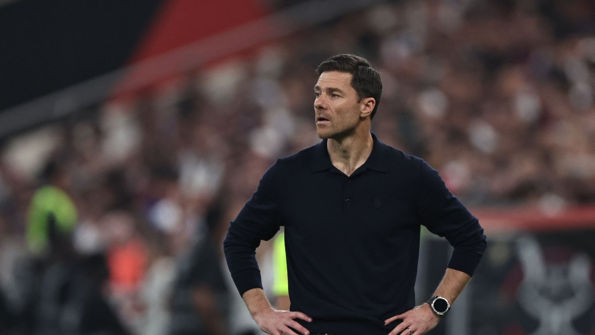 Real Madrid's Xabi Alonso reacts during the Spanish Super Cup final football match against Barcelona at the King Abdullah Stadium, Jeddah, Saudi Arabia, Jan. 11, 2026. (AFP Photo)
