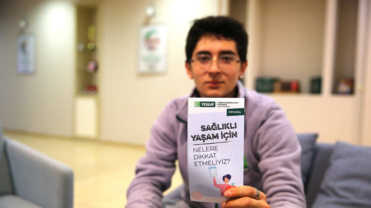 Yeşilay expands addiction education in Adana, S. Türkiye