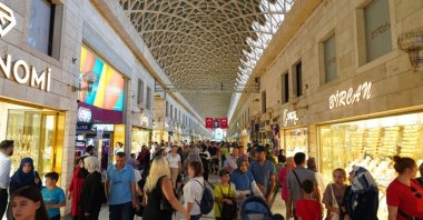People are seen shopping at a bazaar in Bursa, northwestern Türkiye, Aug. 23, 2023. (Shutterstock Photo)