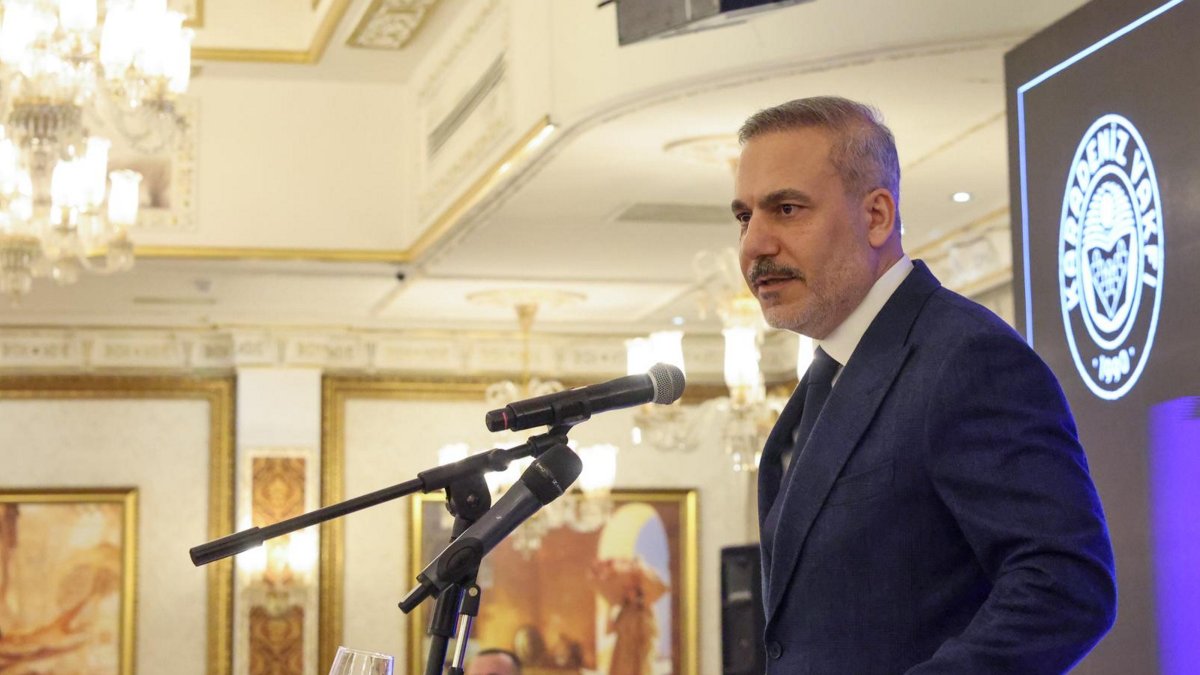 Türkiye pursues dialogue as Iran-US tensions grow