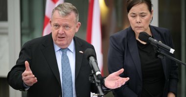 (L/R) Danish Foreign Minister Lars Løkke Rasmussen and Greenland's Foreign Minister Vivian Motzfeldt speak during a news conference at the Danish Embassy in Washington, DC, U.S., Jan. 14, 2026. (AFP Photo)