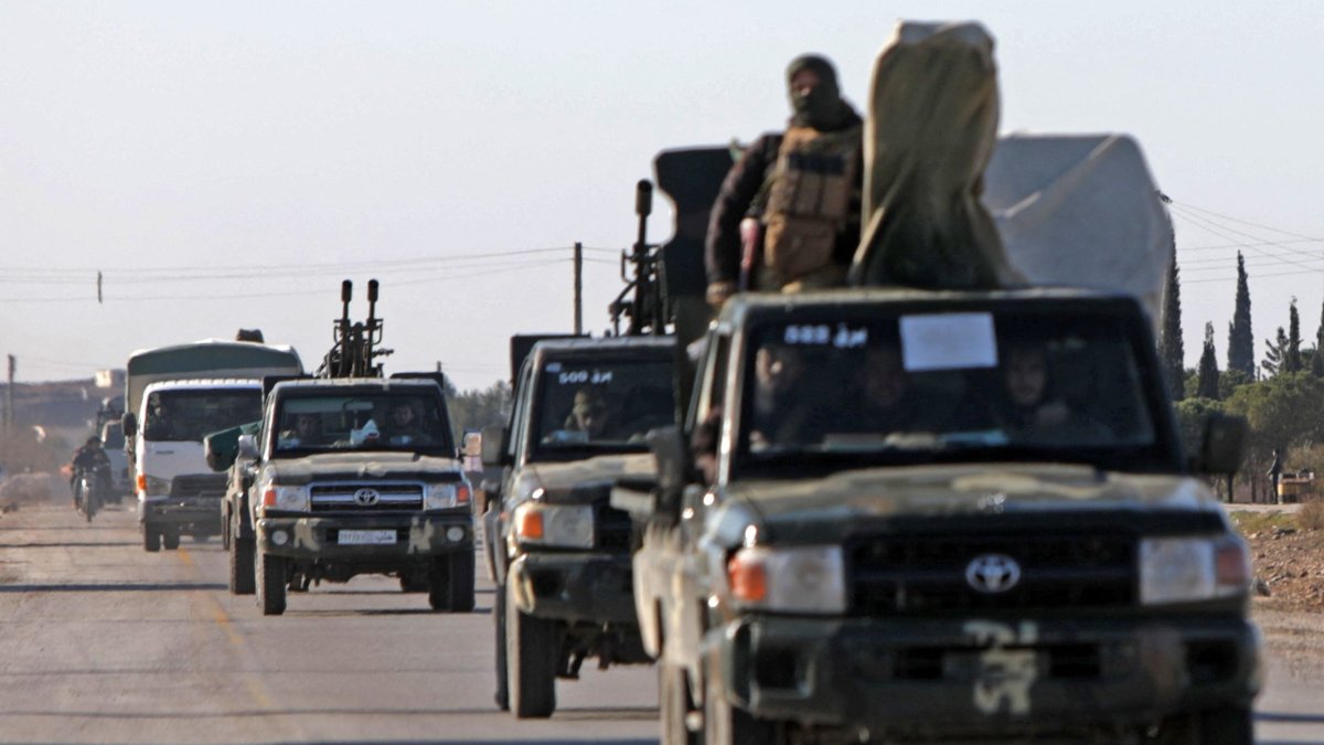 Türkiye’s top diplomat warns against YPG push to divide Syria