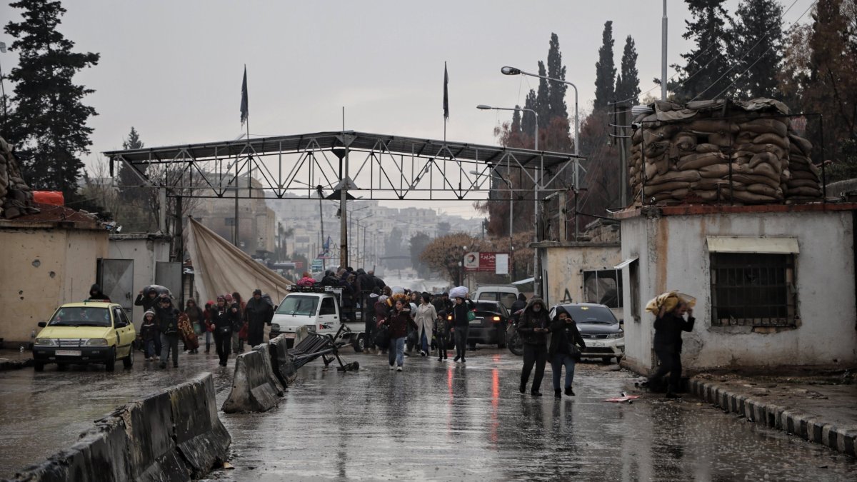 Türkiye signals aid to Syria, denies mass migration at Iran border