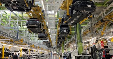 A general view of production lines of German car manufacturer Mercedes-Benz at a factory in Rastatt, Germany, June 4, 2025. (Reuters Photo)