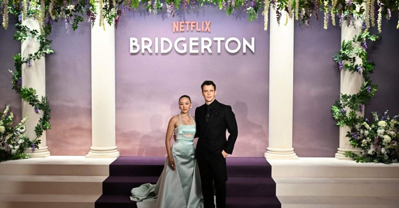 Australian actor Yerin Ha and British actor Luke Thompson arrive for the World premiere of "Bridgerton Season 4" at the Palais Brongniart, Paris, France, Jan. 14, 2026. (AFP Photo)