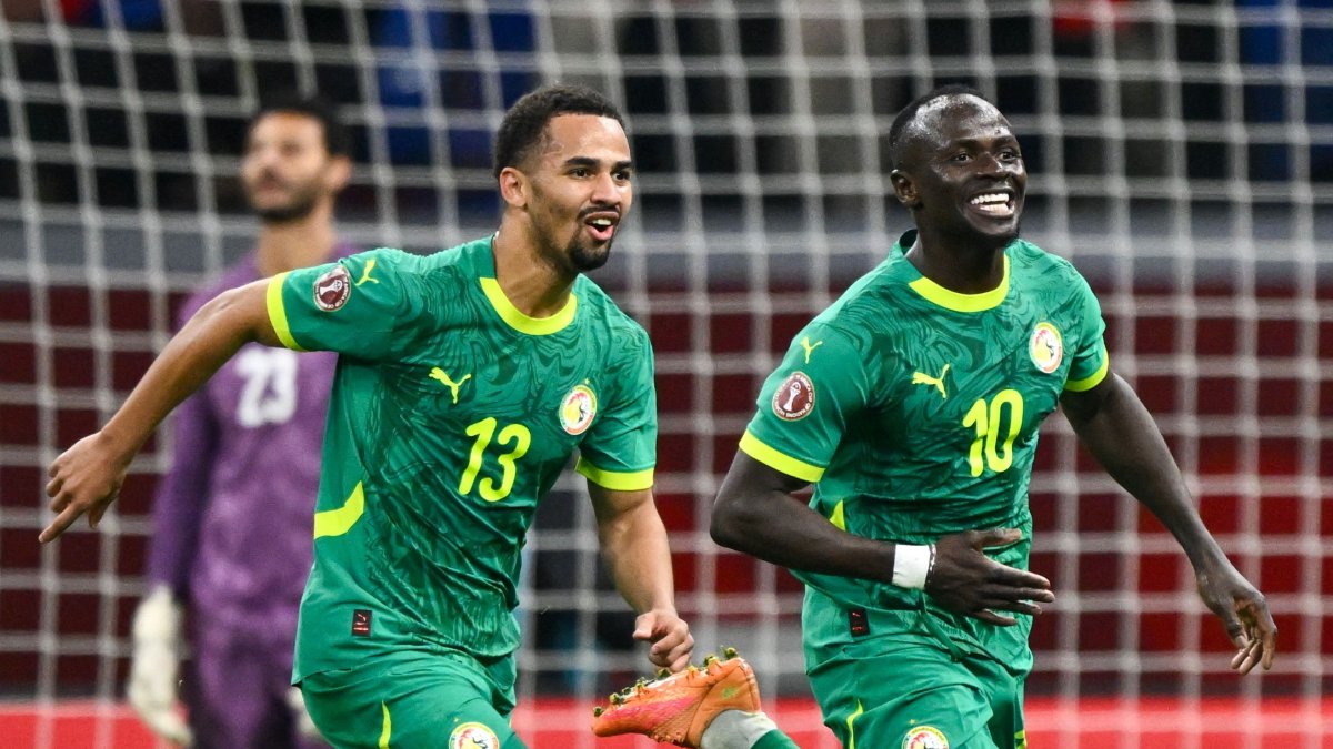 Senegal's Sadio Mane celebrates his goal with teammate Iliman Ndiaye during the Africa Cup of Nations (AFCON) semifinal match against Egypt at the Grand stadium, Tangiers, Morocco, Jan. 14, 2026. (AFP Photo)