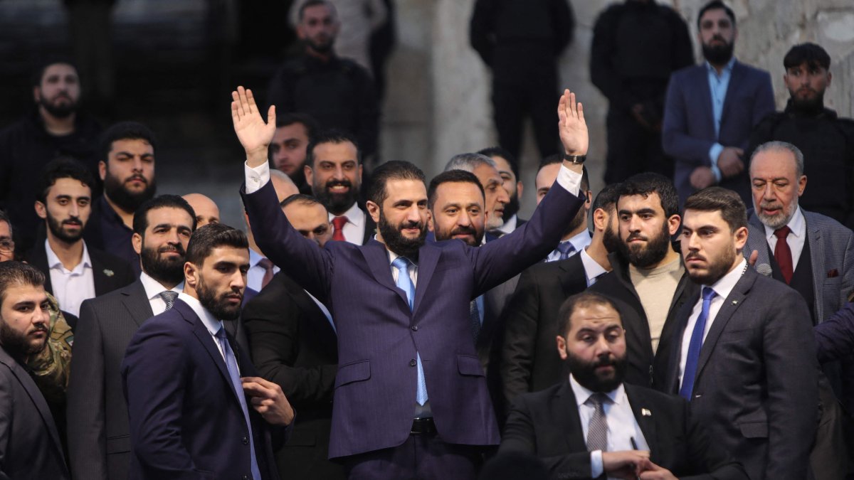 Syrian president issues decree affirming rights of Kurdish citizens