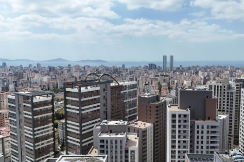 Drone footage shows dense construction and high-rise buildings in Fikirtepe, Istanbul, Türkiye, Aug. 26, 2025. (Shutterstock Photo)