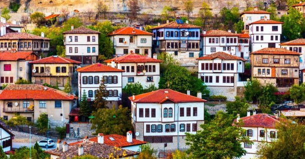 A general view of the traditional Ottoman Houses in Safranbolu, Karabük, northern Türkiye. (Shutterstock Photo)
