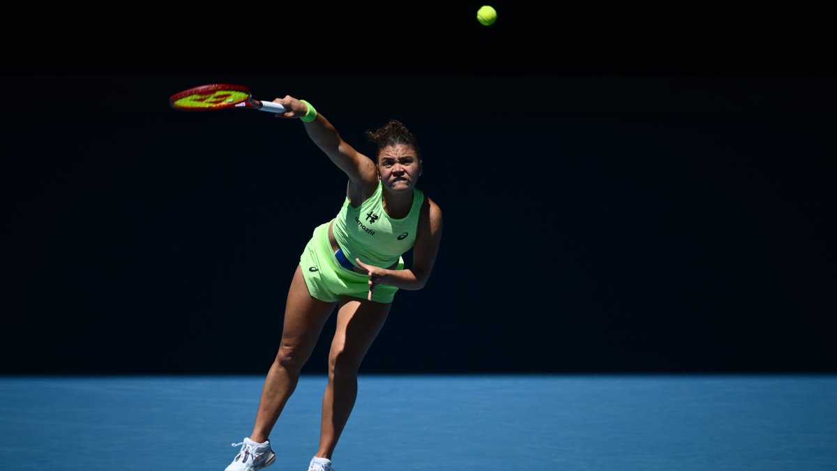 Jasmine Paolini of Italy serves during the Women's 1st round match against Aliaksandra Sasnovich of Belarus on day 1 of the 2026 Australian Open, Melbourne, Australia, Jan. 18, 2026. (EPA Photo)