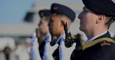 Soldiers stand guard as they wait for French President Emmanuel Macron at the Istres military air force base, southern France, Jan. 15, 2026. (Reuters Photo)