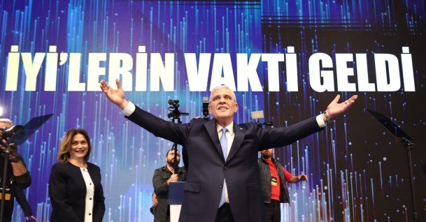 Müsavat Dervişoğlu greets IP party members at the convention held for the election, in Ankara, Türkiye, Jan. 18, 2026. (DHA Photo)