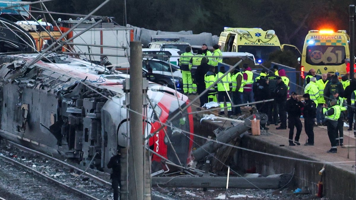 Spain reels as deadly high-speed rail collision kills at least 39