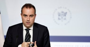 French Prime Minister Sebastien Lecornu gestures as he speaks to journalists during a media briefing after the weekly cabinet meeting at the Elysee Palace in Paris, France, Jan. 19, 2026. (Reuters Photo)
