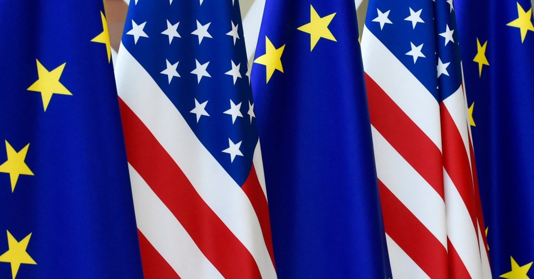 U.S. and European Union flags are displayed at the EU headquarters, Brussels, Belgium, May 15, 2017. (AFP Photo) 