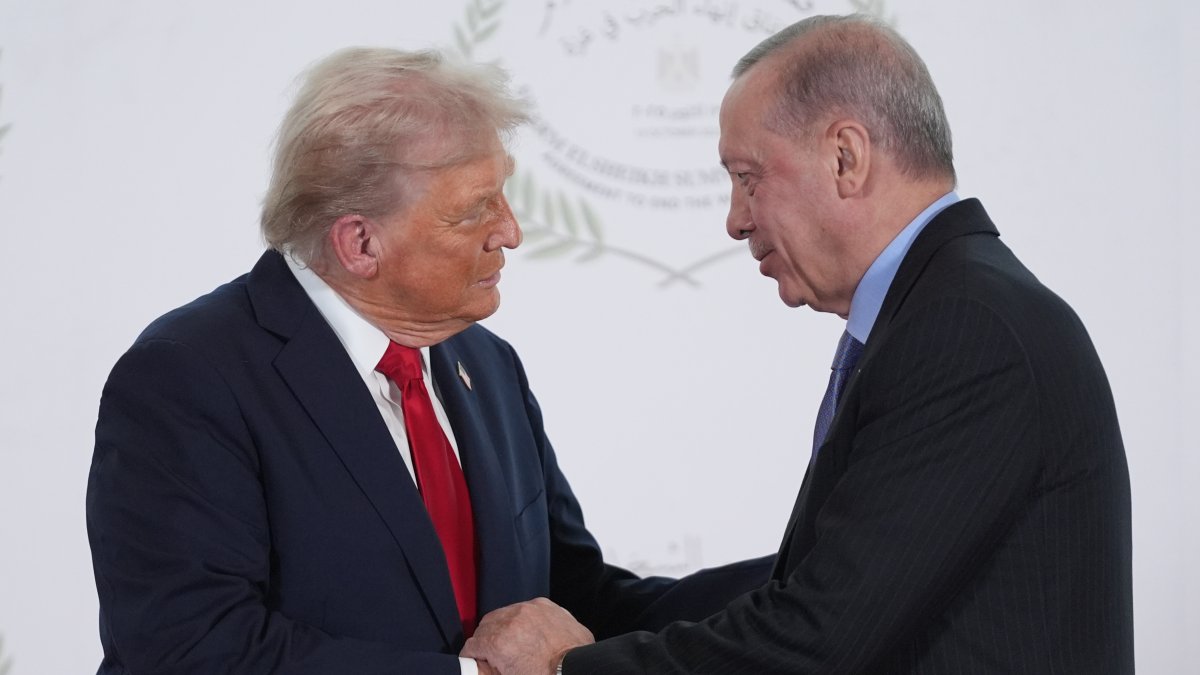Erdoğan tells Trump Syria’s unity important for Türkiye