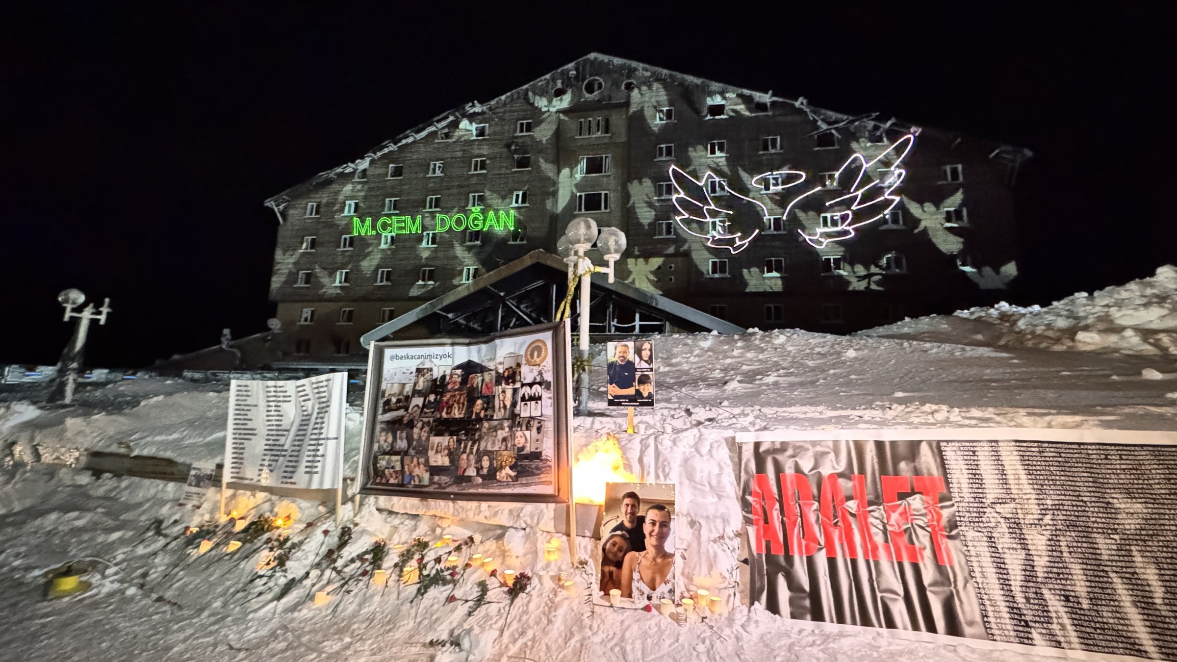 Mourners attend a memorial ceremony marking the first anniversary of a deadly fire at the Grand Kartal Hotel in the Kartalkaya Ski Resort, Bolu, Türkiye, Jan. 20, 2025. (AA Photo)