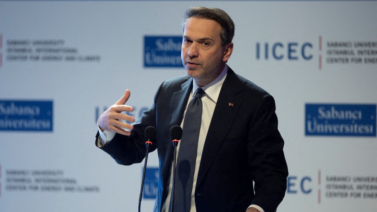 Türkiye to sign deal with Chevron in February: Energy Minister