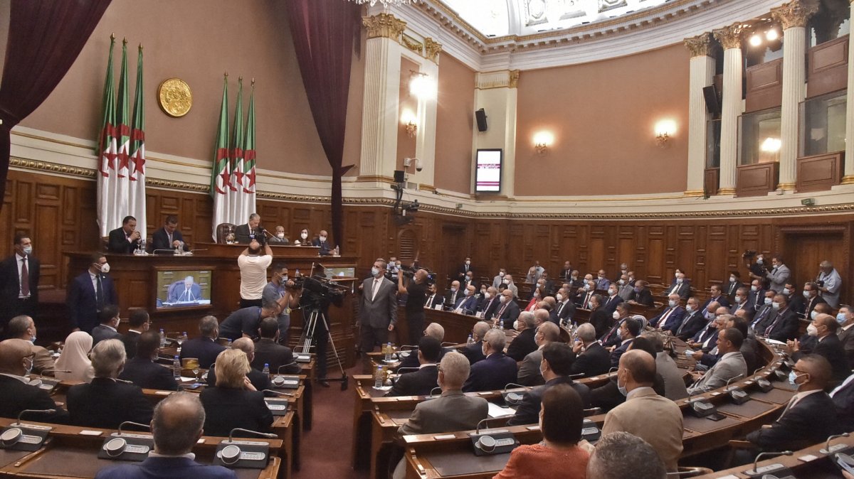 Algerian MPs attend the opening ceremony of the parliamentary session of 2021-2022 in Algiers, Sept. 2, 2021. (AFP Photo)
