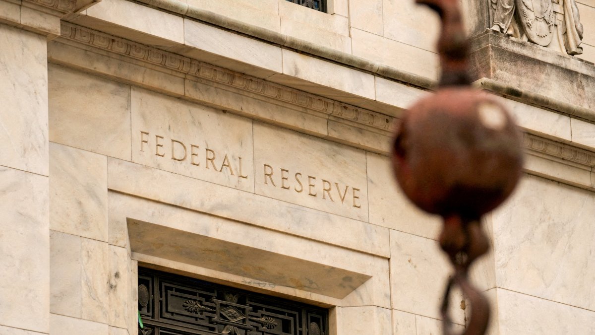 A view of the facade as construction continues on the Federal Reserve Board building, Washington, U.S., Sept. 17, 2025. (Reuters Photo)