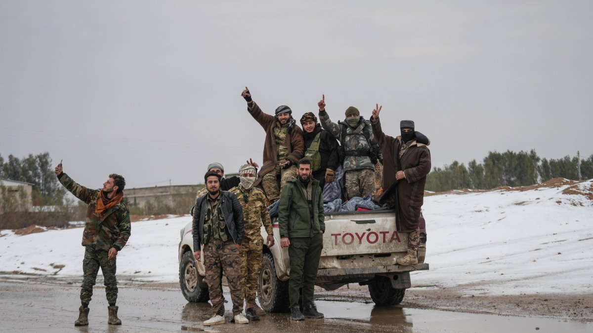 Syria cease-fire extended amid Daesh prisoner transfers