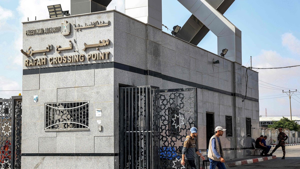 Israel signals Rafah reopening amid search for last Gaza hostage