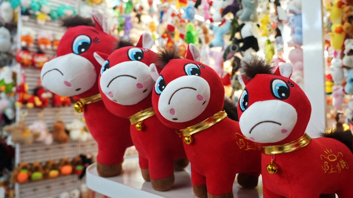 Crying horse plush toys sit on display ahead of the Chinese Lunar New Year, which will welcome the Year of the Horse, at Yiwu International Trade City in Yiwu, Zhejiang, China, Jan. 21, 2026. (Reuters Photo)