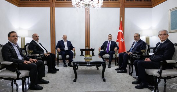 Foreign Minister Hakan Fidan hosts Hamas delegation for a meeting in Ankara, Jan. 26, 2026. (AA Photo)
