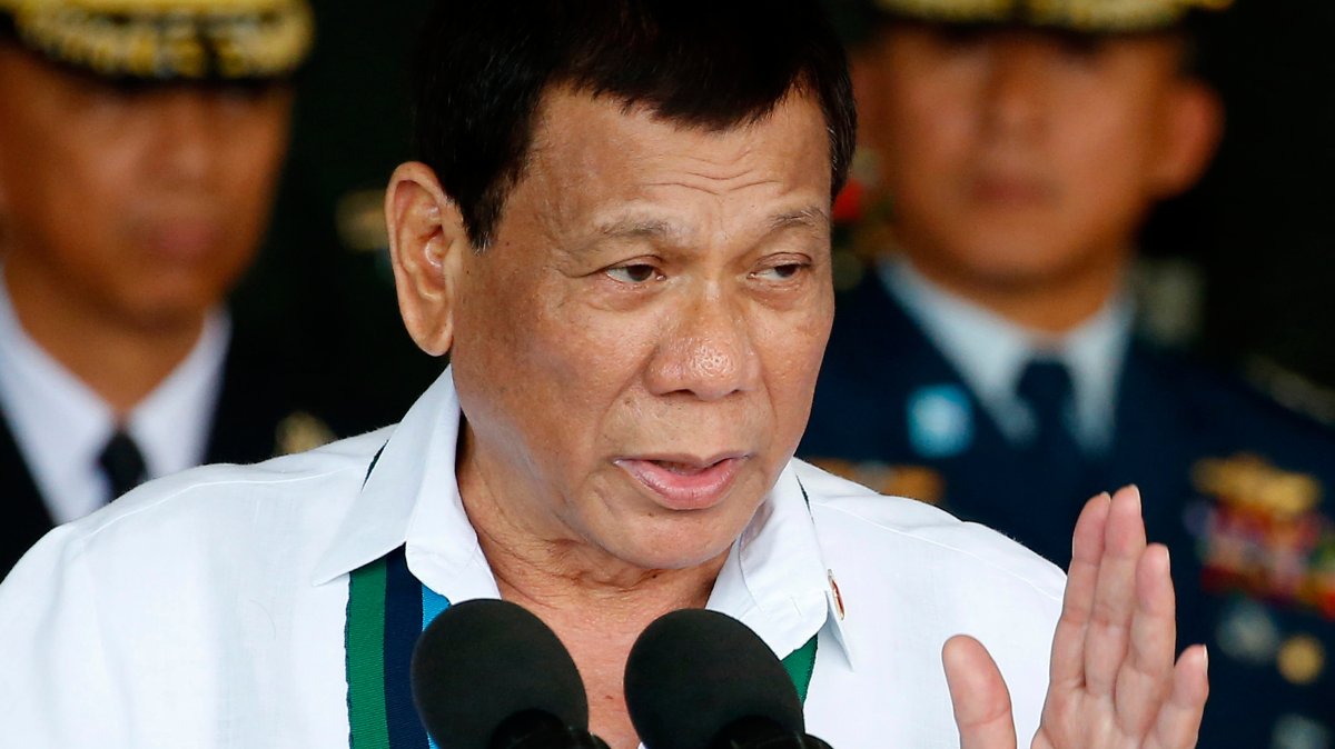 Philippine President Rodrigo Duterte addresses the troops during the 82nd anniversary celebration of the Armed Forces of the Philippines, Manila, Philippines, Dec. 20, 2017. (AP Photo)
