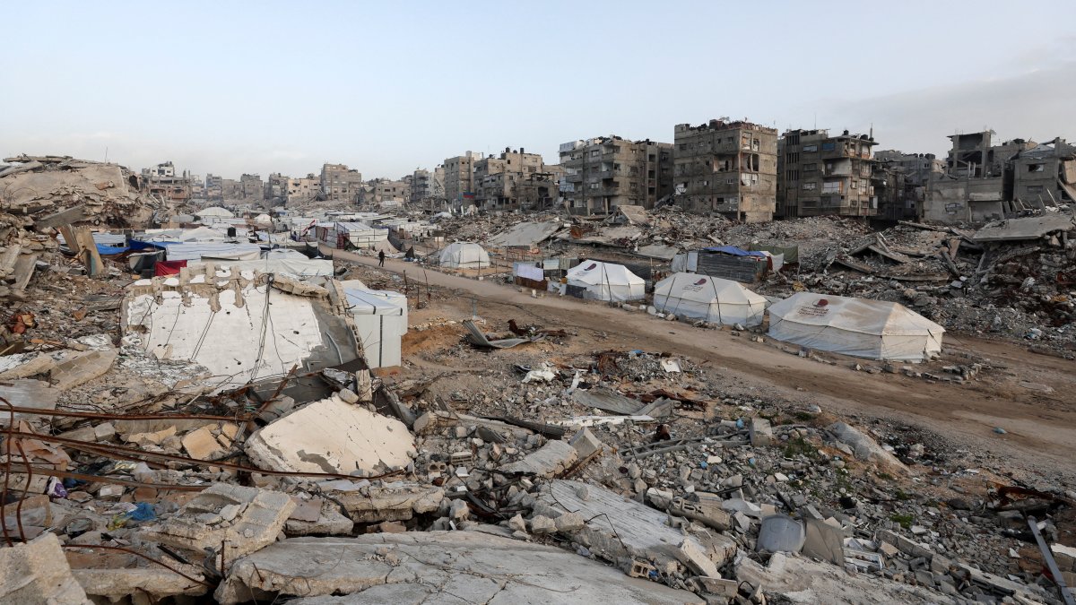 Israeli strikes kill 3 people in Gaza City despite ceasefire