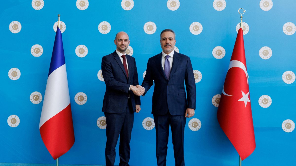 Türkiye, France seek momentum in EU ties, regional crises