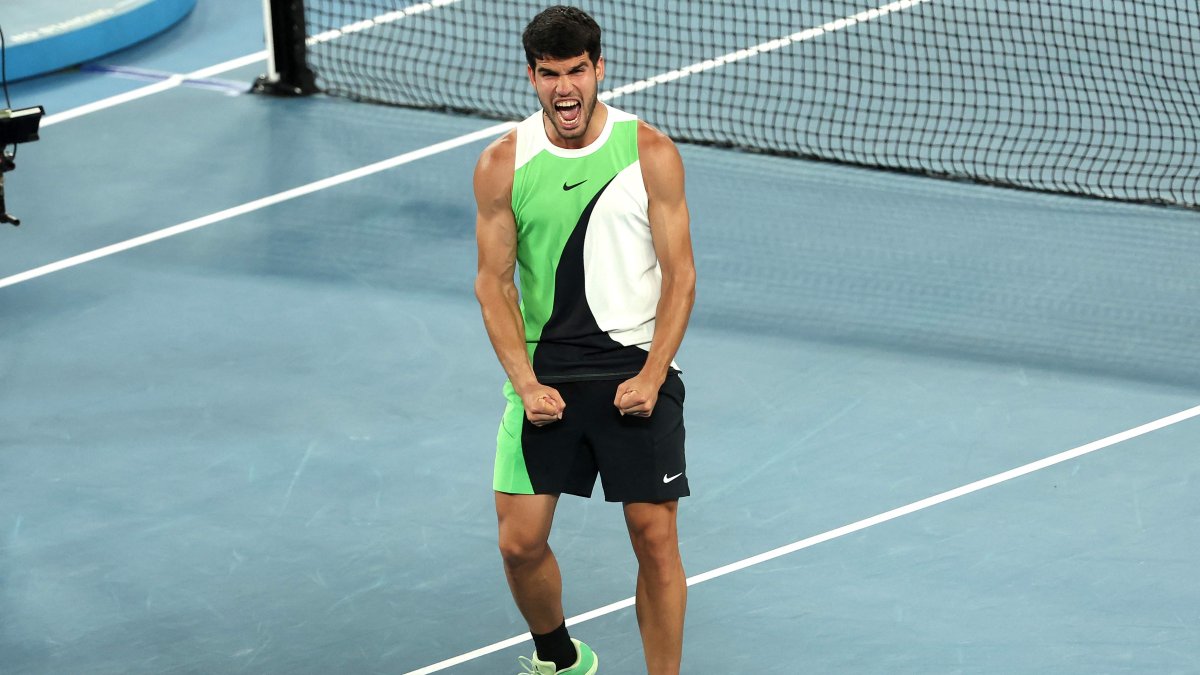 Spain's Carlos Alcaraz celebrates victory over Australia's Alex De Minaur after their men's singles quarter-final match on day ten of the Australian Open tennis tournament, Melbourne, Australia, Jan. 27, 2026. (AFP Photo)