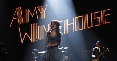 Singer Amy Winehouse performs at the 2007 MTV Europe Awards at Olympiahalle, Munich, Germany, Nov. 1, 2007. (Getty Images Photo)