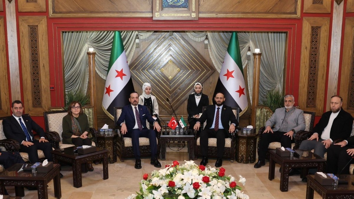 Aleppo visit highlights Türkiye’s role in Syria postwar reconstruction