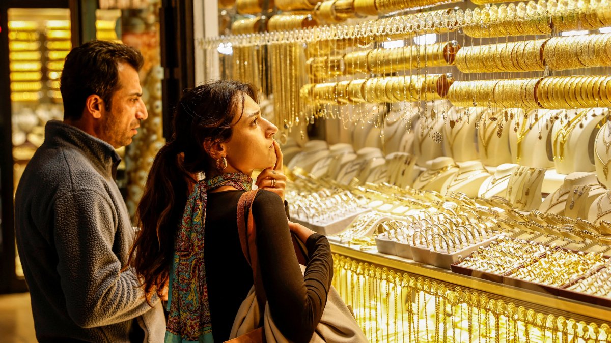 Gold rally pushes Turkish central bank reserves to new record