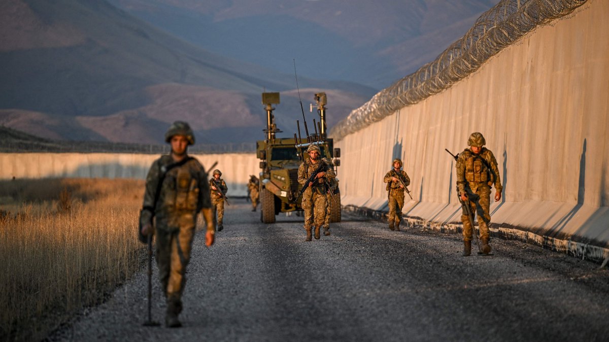 Türkiye eyes Washington-Tehran mediation as Iranian FM due in Ankara