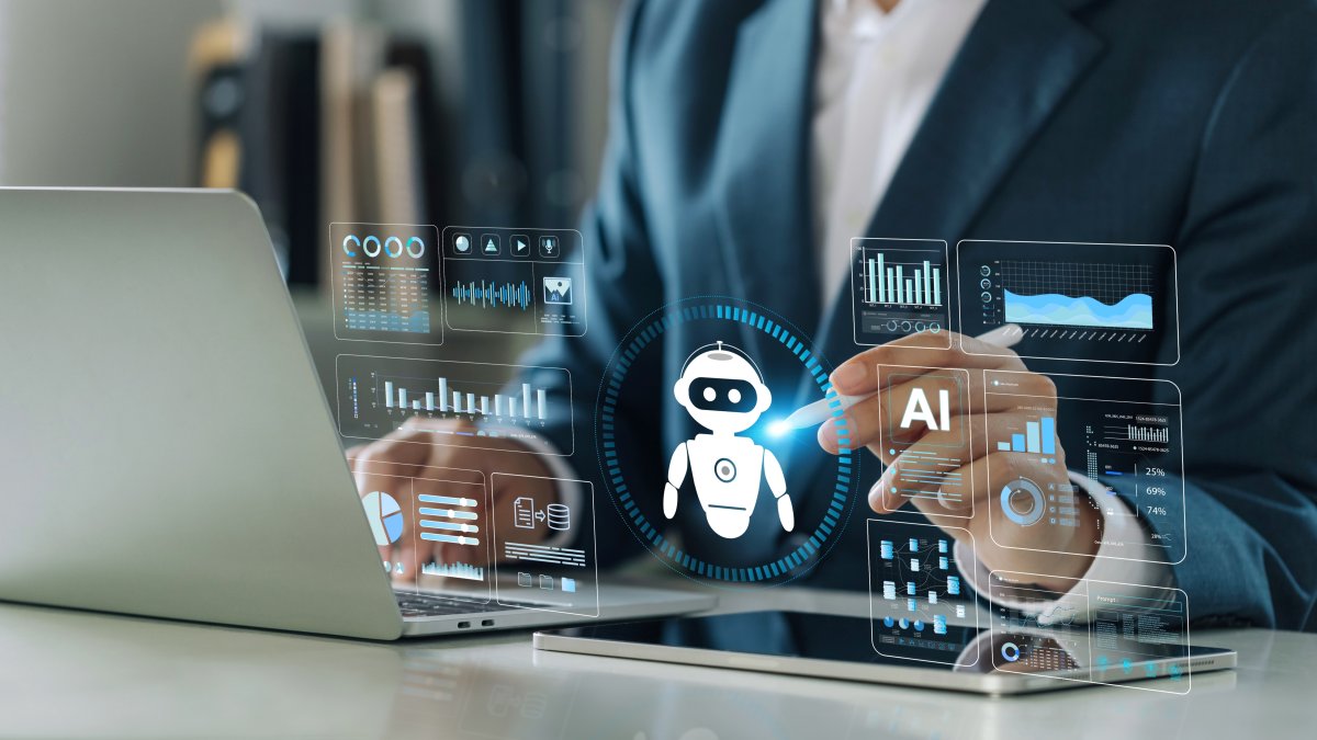 Customer experience technologies are moving beyond traditional chatbots toward autonomous digital agents. (Shutterstock Photo)