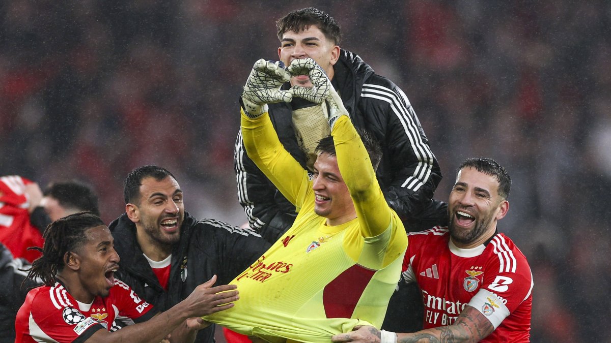 Rare but remarkable: Goalscoring keepers create football folklore