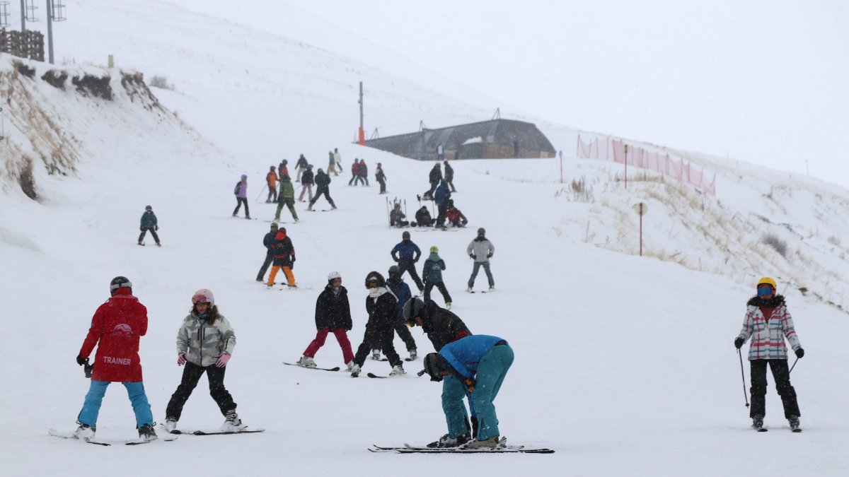 Palandöken in E. Türkiye records highest snow depth